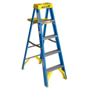 Buy Werner 5-ft Fiberglass 250-lb Type I Step Ladder in Dubai